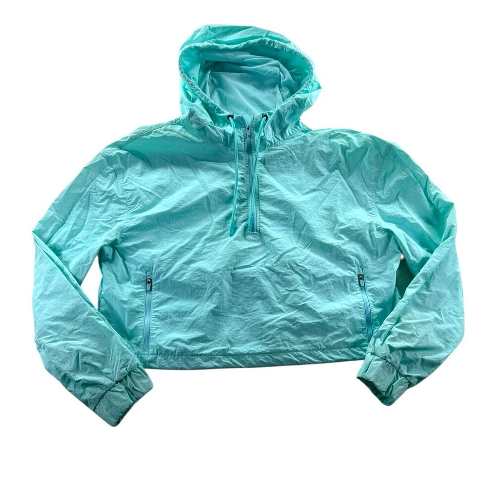 Tasc Performance Cropped Pullover Windbreaker M Light Blue Mint Anorak Jacket